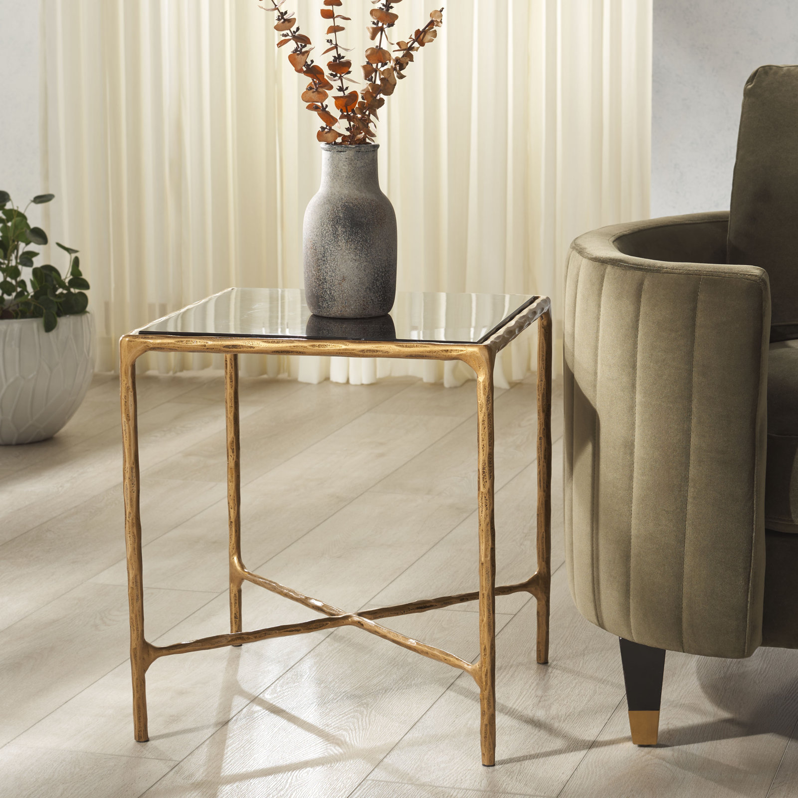 Evelynn 18" End Table, Brass, Black