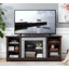 Meuble télé avec support en pierre empilée, console de divertissement moderne avec espace de rangement ouvert-720560926