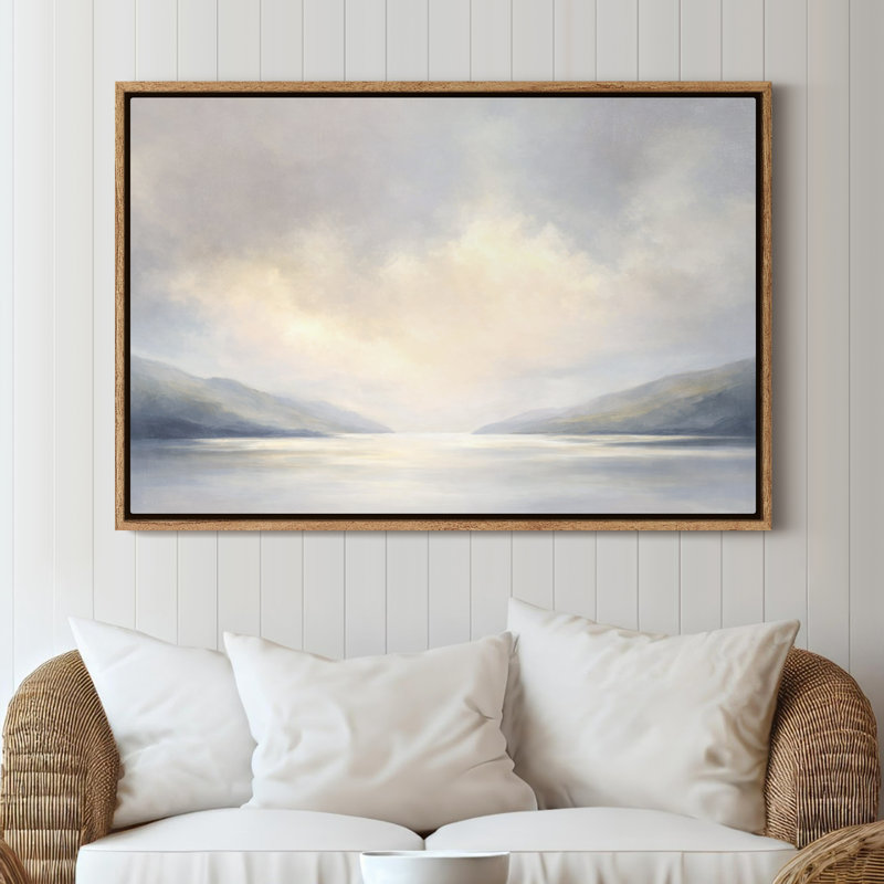 Art mural encadré sur toile - Horizon du lac serein avec lumière douce et montagnes lointaines - 16 po x 24 po, 24 po x 36 po