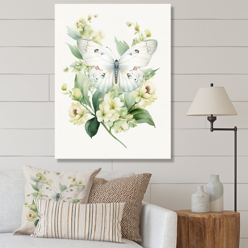 Papillons rétro sur des fleurs dans des tons pastel I, Encadrement doré, H 44 po x l 34 po