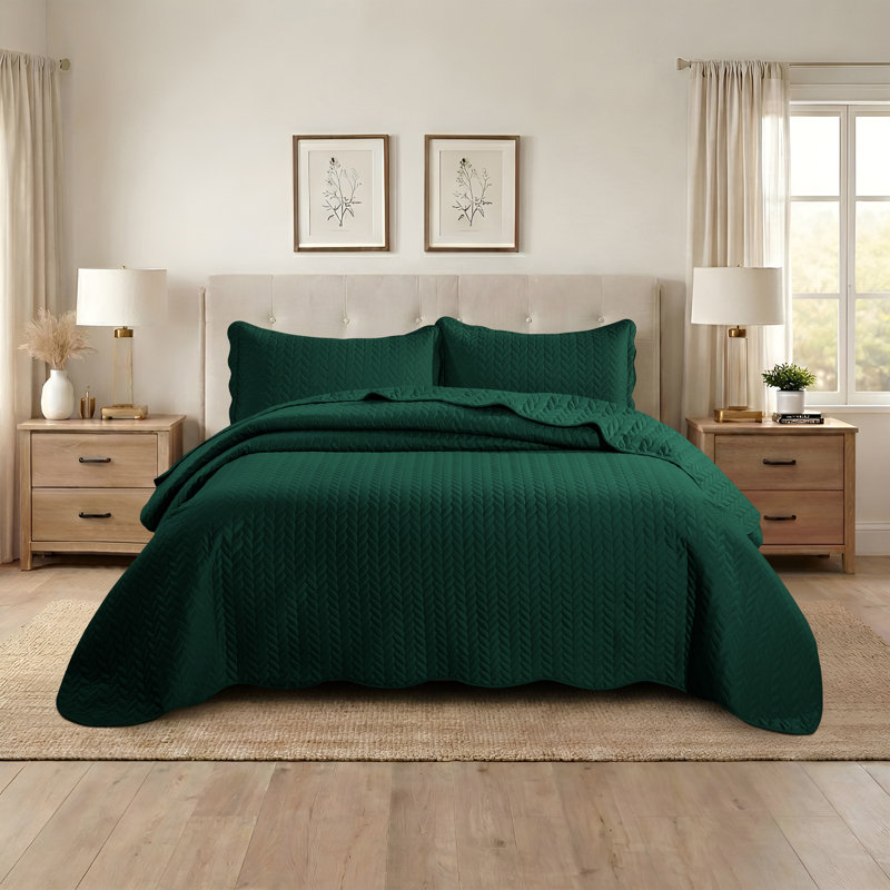 Embossed Quilted Bedspread Set – Ultra Soft Microfiber Coverlet With Pillow Shams, Hotel-Style Bedding For All Beds, Emerald
