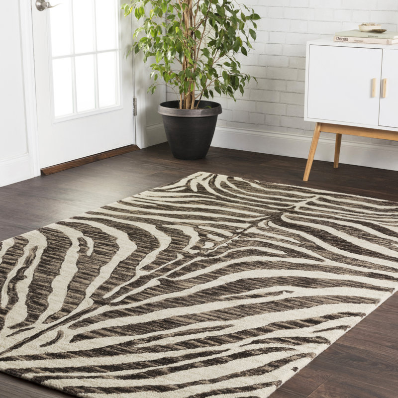 Tapis noir / ivoire en laine crocheté à la main Saifa, Rectangle 7 pi 9 po x 9 pi 9 po