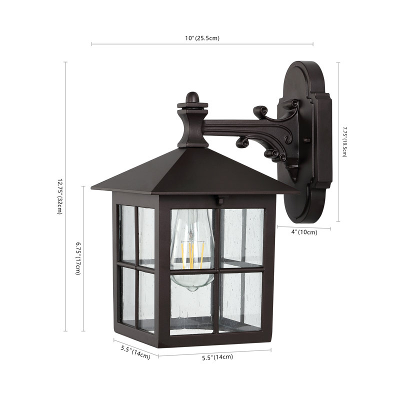 Daljinder Iron Wall Light