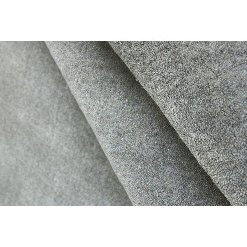 Sanctuary Handmade Gray/Light Brown Area Rug