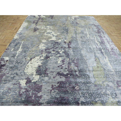 Tapis oriental tibétain moderne en soie noué à la main gris et mauve 8 x 10 pi 3 po avec36 pi