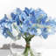 Centres d'hortensias dans un vase-333928956