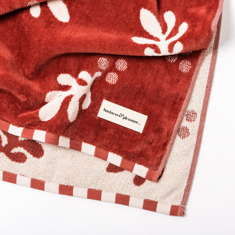Beach Blanket, Red/White