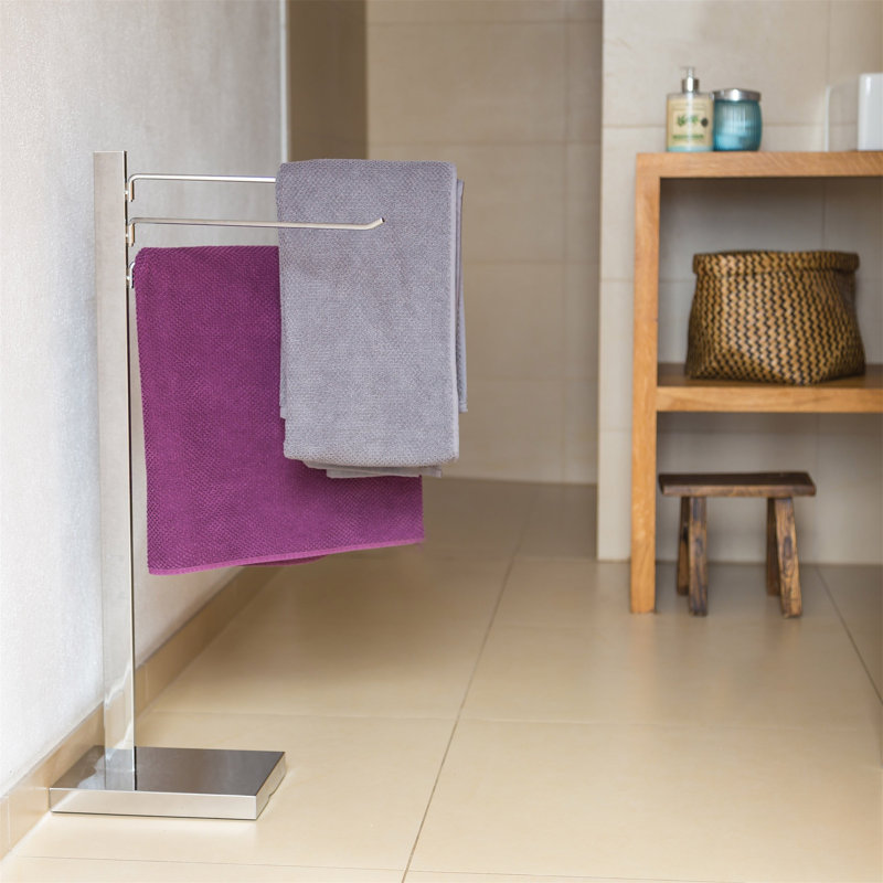 Ghita Towel Stand