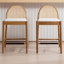 Tabourets de bar modernes avec tabourets de bar rembourrés avec dossier en rotin et pieds en bois-319297921-319298045