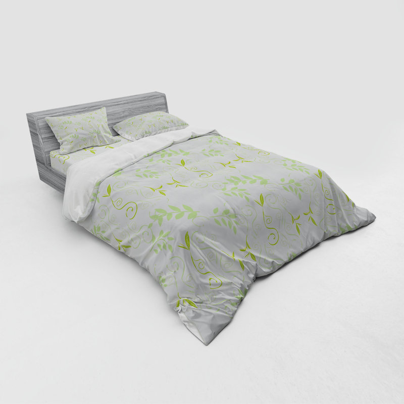 Farmhouse / Country Floral Duvet Cover, Queen Duvet Cover + 3 Additional Pieces