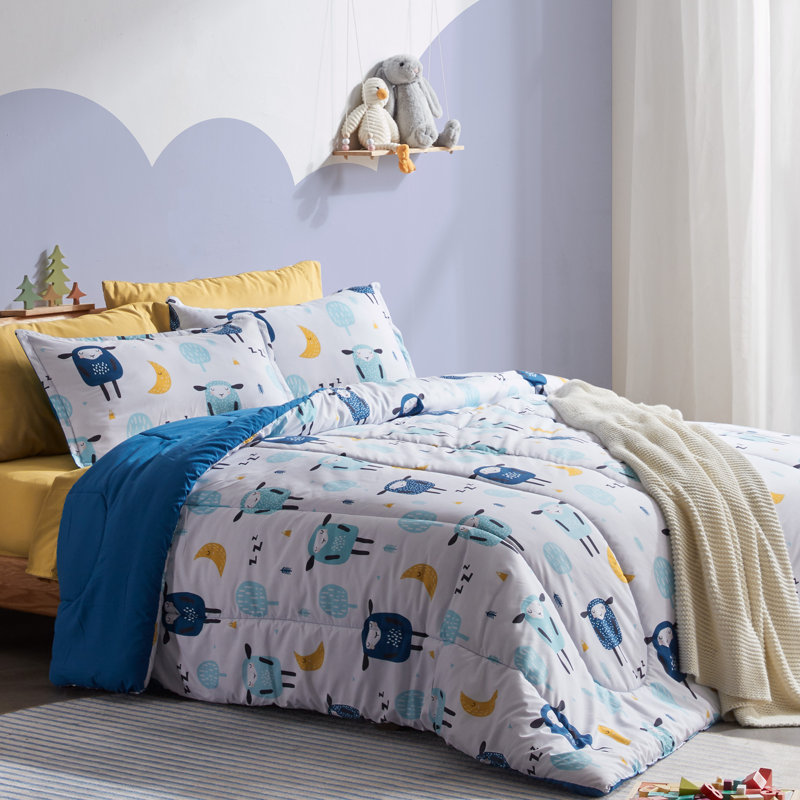 7 - Piece Comforter Set, Full / Queen Comforter + 6 Additional Pieces, Blue/White