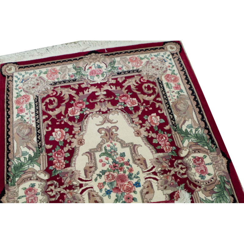 Taj Oriental Area Rug