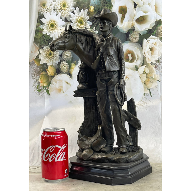 Sculpture de cheval en forme de grange Cowboy
