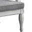 Chaise au fini blanc antique avec sièges confortables et conception durable, parfaite pour une utilisation élégante et pratique
