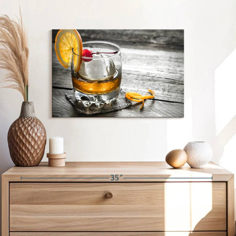 Yarlin Classic Cocktail, 16" H x 24" W