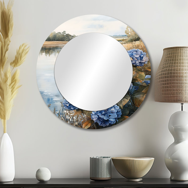 Hydrangées par la rivière I - Art mural miroir floral - imprimé sur métal, 23 po x 23 po