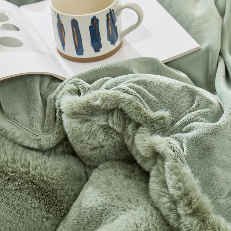 1,100 Bunnies - Coma Inducer Oversized Comforter Set - Plush Reverse - Calming Sage, Alaskan King Comforter + 4  King Shams
