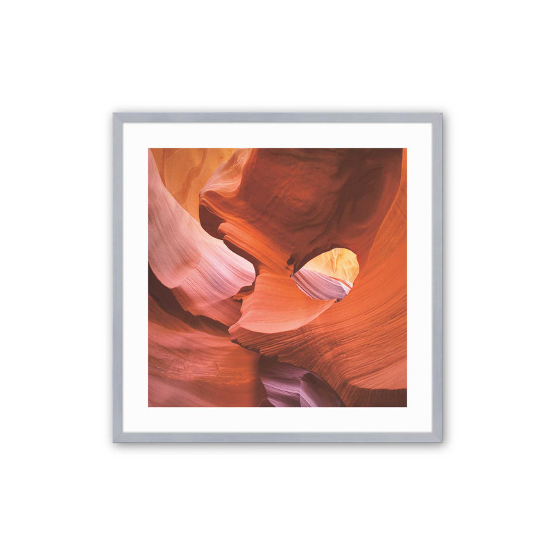 Sculpted by Time v1, impression, Cadre poli en chrome poli, H 20 po x l 20 po x P 1,25 po