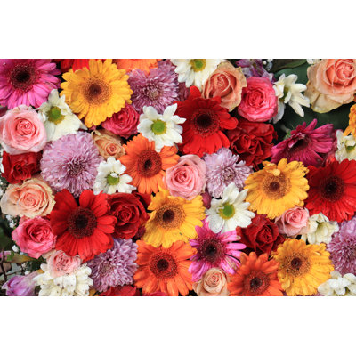 " Colorful Wedding Flower Arrangement "