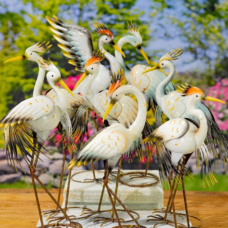 Ensemble de 8 figurines de jardin en métal Bell's Neck