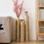 Ensemble de 3 vases en métal à motif patiné, parfaits pour les centres de table élégants et les décorations