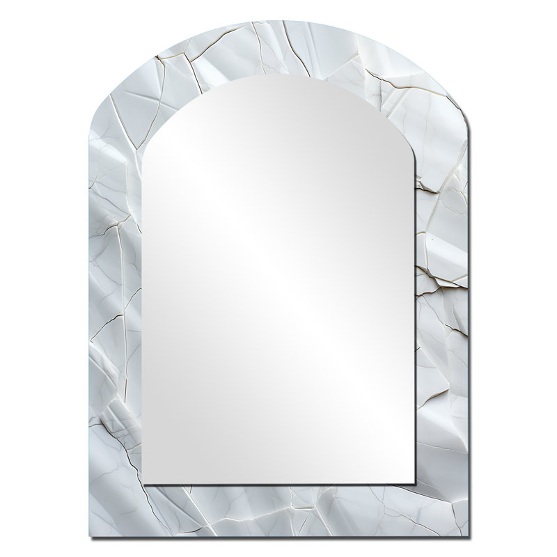 Terre blanche, fossiles minimalistes - miroir décoratif en arche abstraite sur métal, 34 po x 25 po