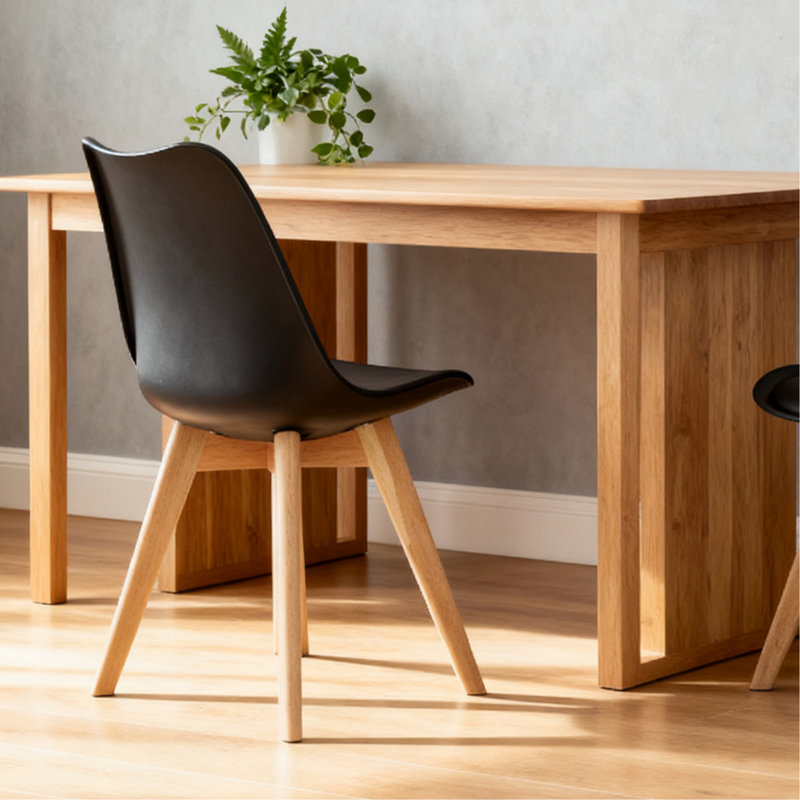 Ensemble de quatre chaises de salle à manger avec pieds en bois pour la cuisine et la salle à manger, Noir