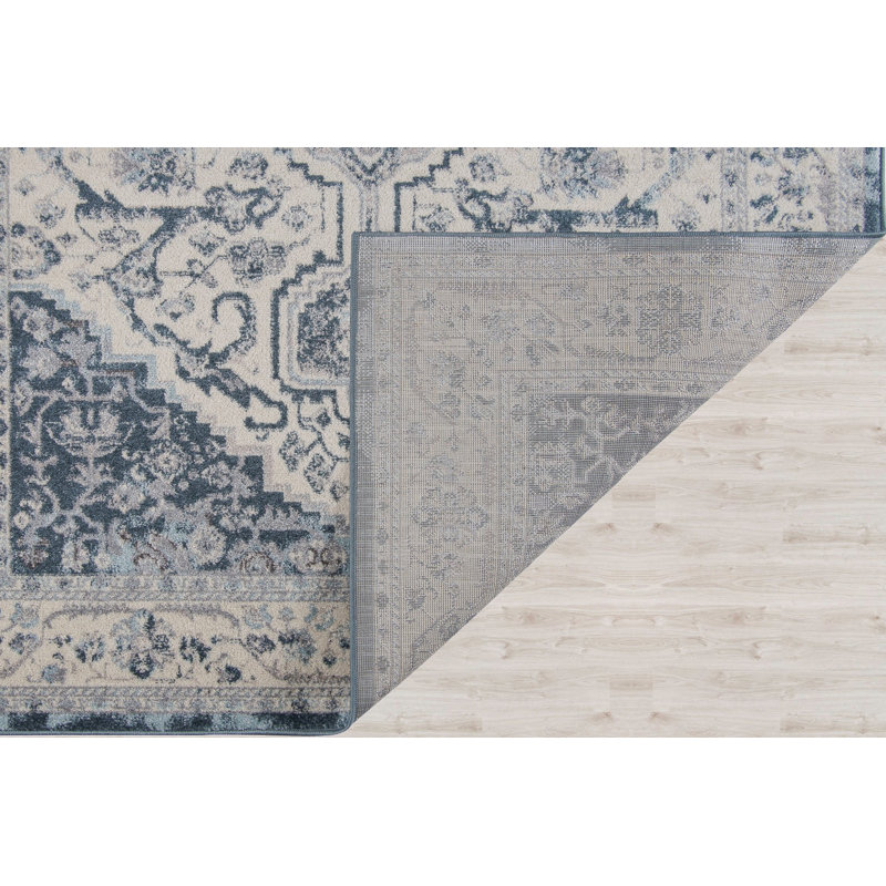 Tapis bleu / crème Seidel, Rectangle 2 pi 7 po x 4 pi 11 po