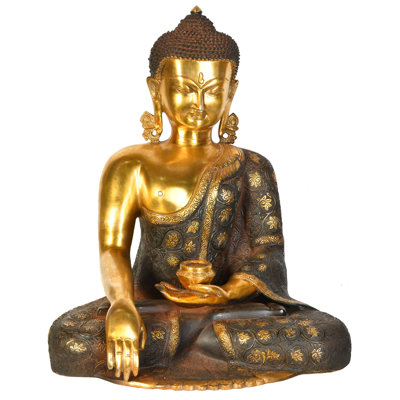 Bouddha vêtu d'une robe sculptée (bouddhiste tibétain)