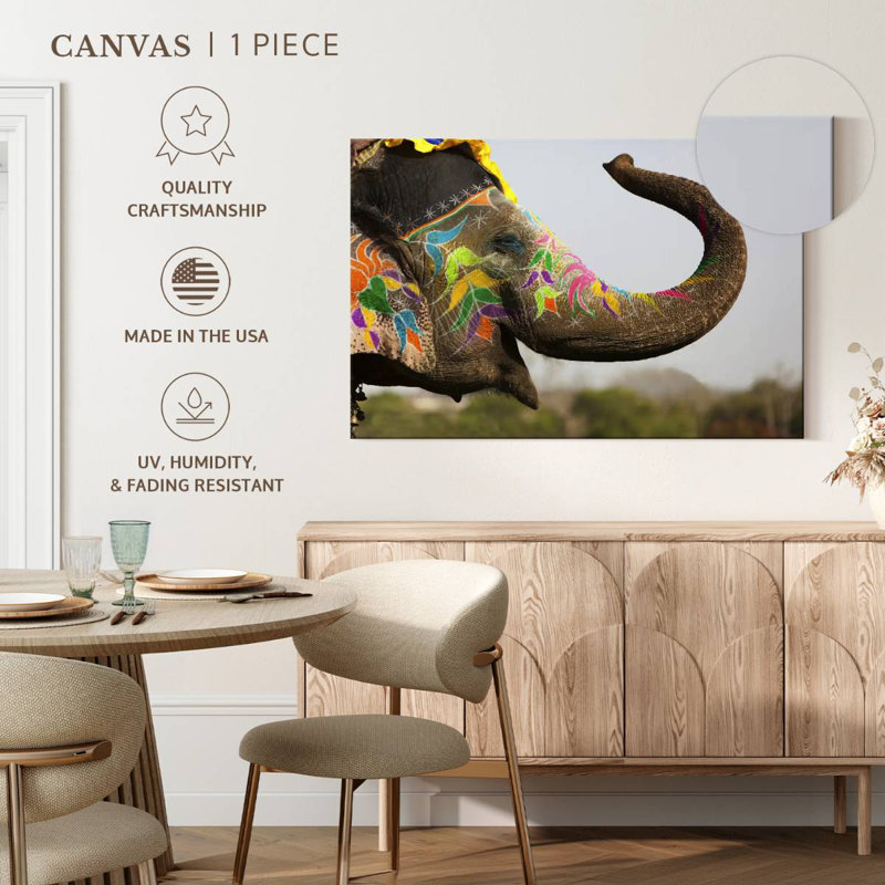Brampt souriant éléphant indien peint, H 30 po x l 45 po