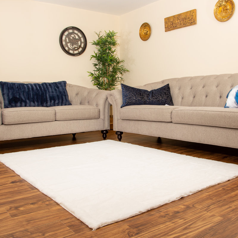 Tapis blanc neige à poils longs Solera, Rectangle 6 pi 7 po x 9 pi
