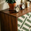 Buffet de rangement à motif géométrique-131269242