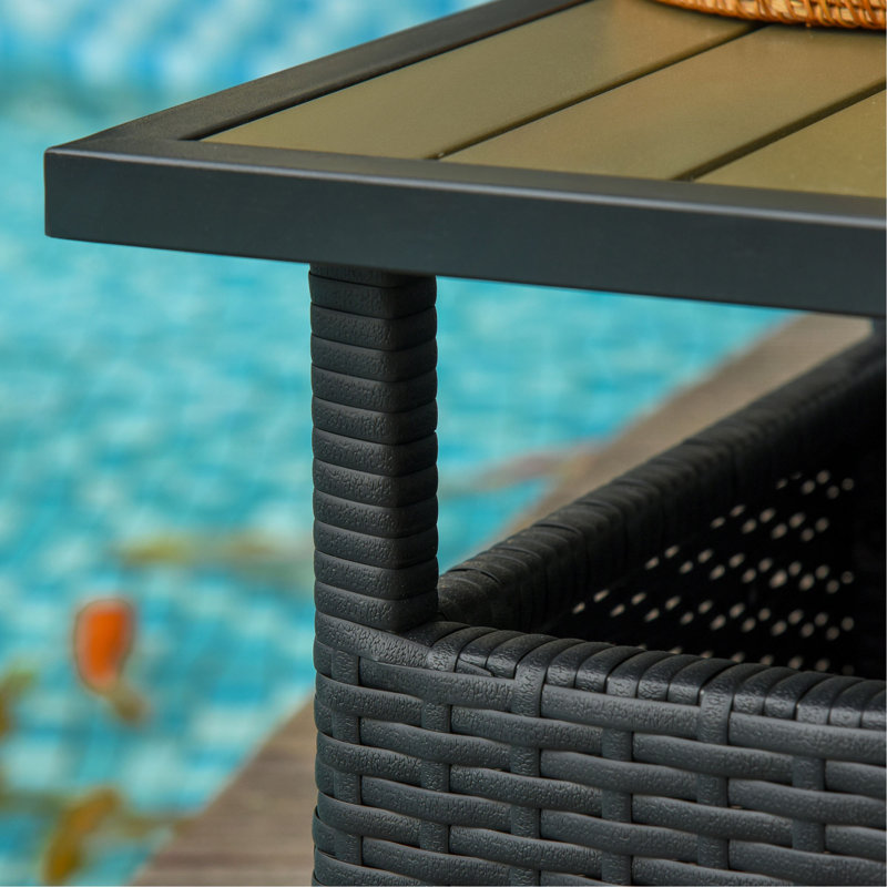 Table d'appoint 22 po en osier de rotin avec structure en acier, trou d'insertion de parasol, sac de sable pour l'extérieur, patio, jardin, cour