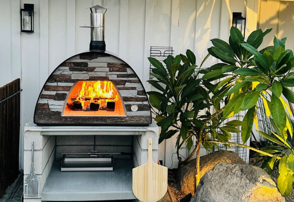 Modern Portable Wood-Fired Pizza Ovens: Sleek Design, Pro-Level Performance