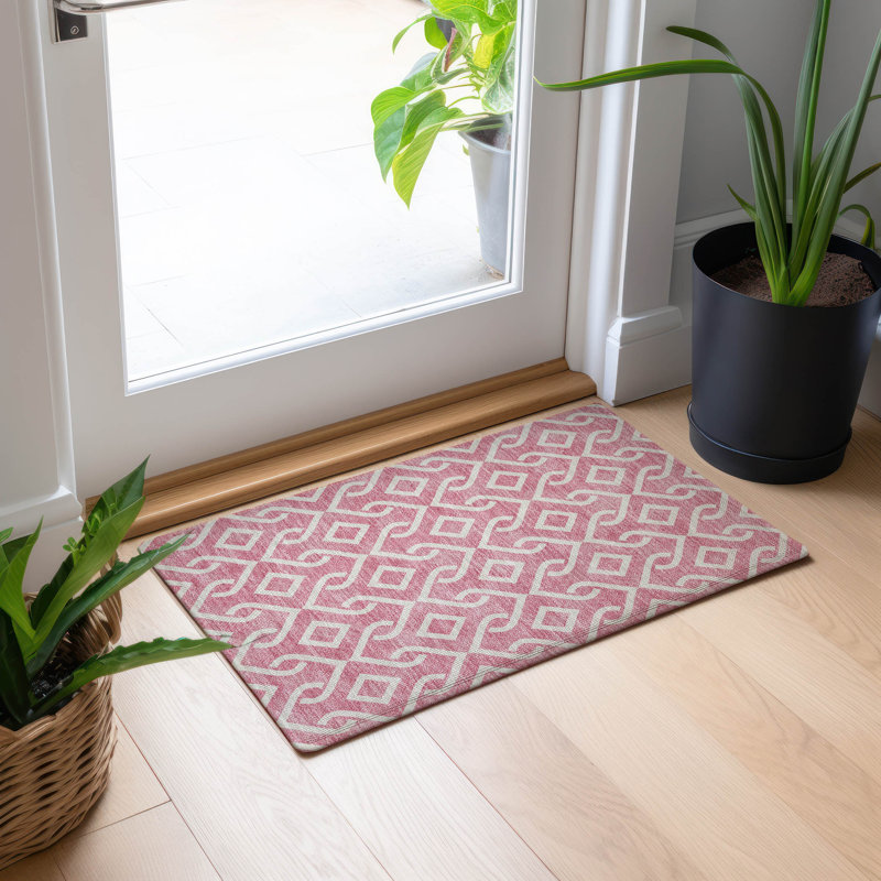 Tapis intérieur / extérieur Kaylani avec envers antidérapant, Rectangle 1 pi 8 po x 2 pi 6 po