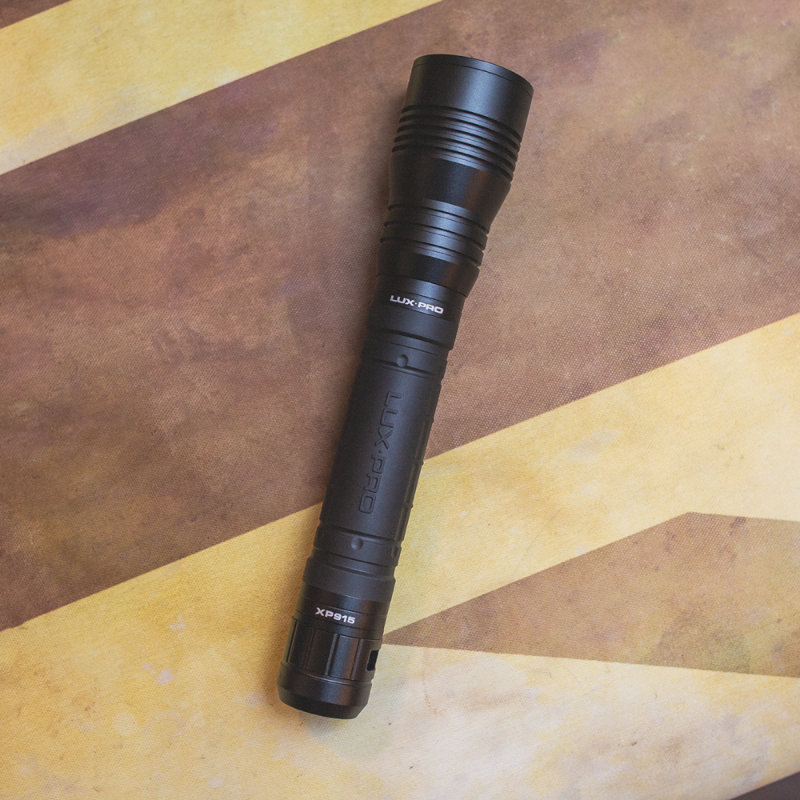 8.75'' Battery Powered Integrated LED Flashlight