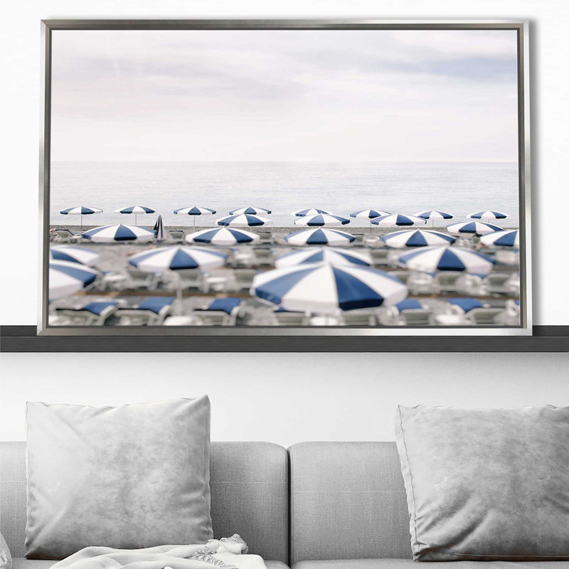 Seaside 7 par - photographie, Cadre flottant argent, H 31,5 po x l 51,5 po x P 2 po