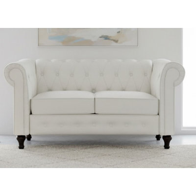 Chesterfield tufted Loveseat