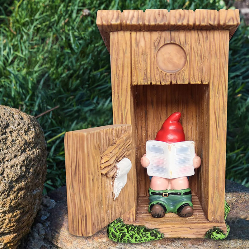 Drôle de gnome de jardin d'extérieur