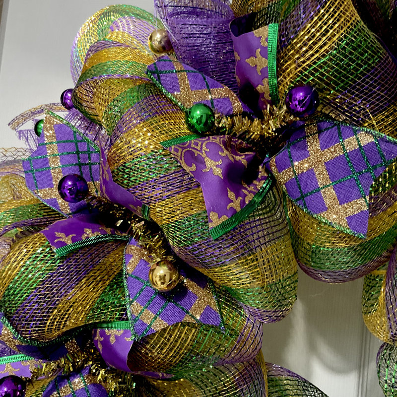 Couronne de Mardi gras tous les rubans