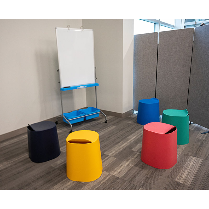 Tabouret de classe 18 po Tailfin