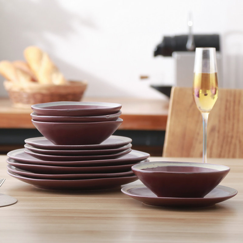 Wine Glazed Ceramic 16-Piece Dinnerware Set with Textured Accent