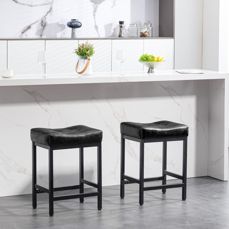 Tabouret de comptoir 24,4 po Petre, Noir