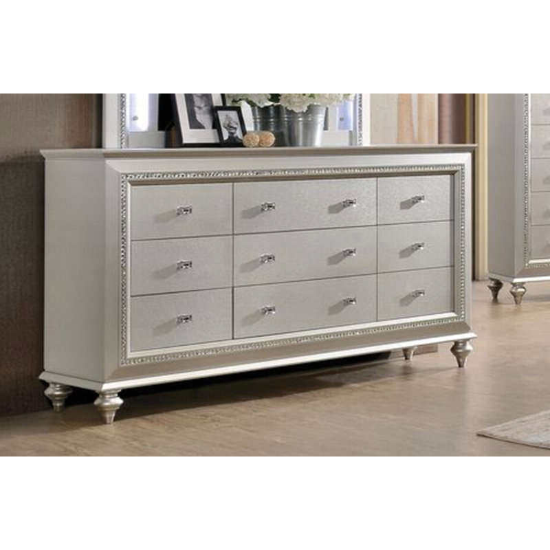 Commode à finition champagne de style moderne, Champagne