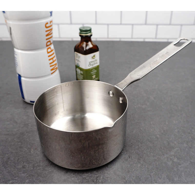 Tasse à mesurer en acier inoxydable RSVP International, 9,75 po
