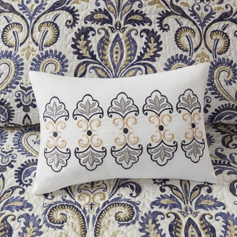 Madison Park Cali Modern & Contemporary 6-Piece King/Cal King Quilt Set, King/Cal. King Coverlet + 2 King Shams + 3 Pillows