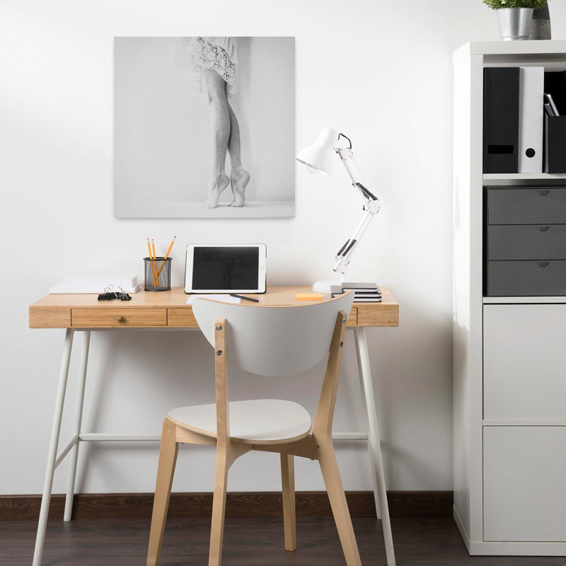 «Graceful Ballet Pose Classic Delicate Elegant», art mural, H 18 po x l 18 po