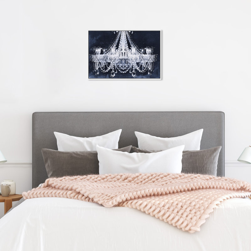 «Dramatic Entrance Indigo», impression sur toile, H 20 po x l 30 po, Cadre blanc