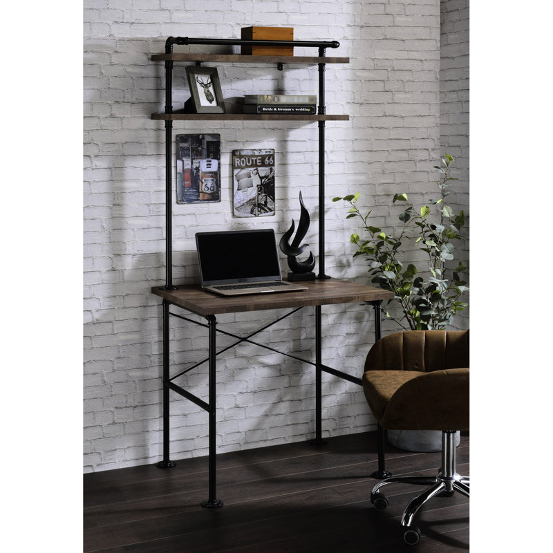 Bureau rustique moderne avec plateau en panneau de particules épais de 25 mm et pieds en métal avec décorations en chêne