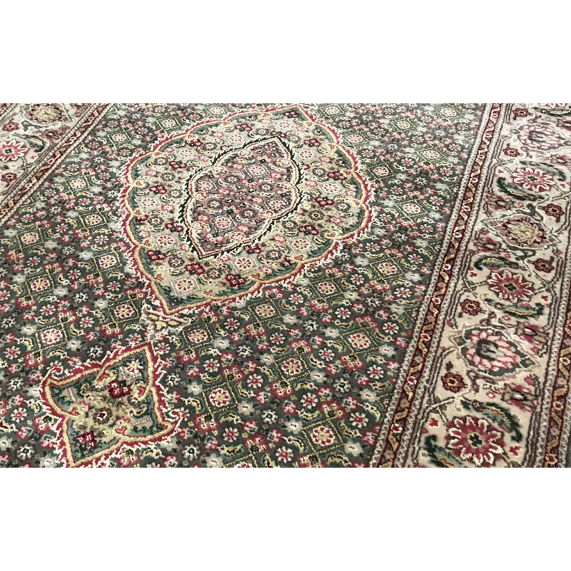 Shah Hand Woven Wool Oriental Area Rug